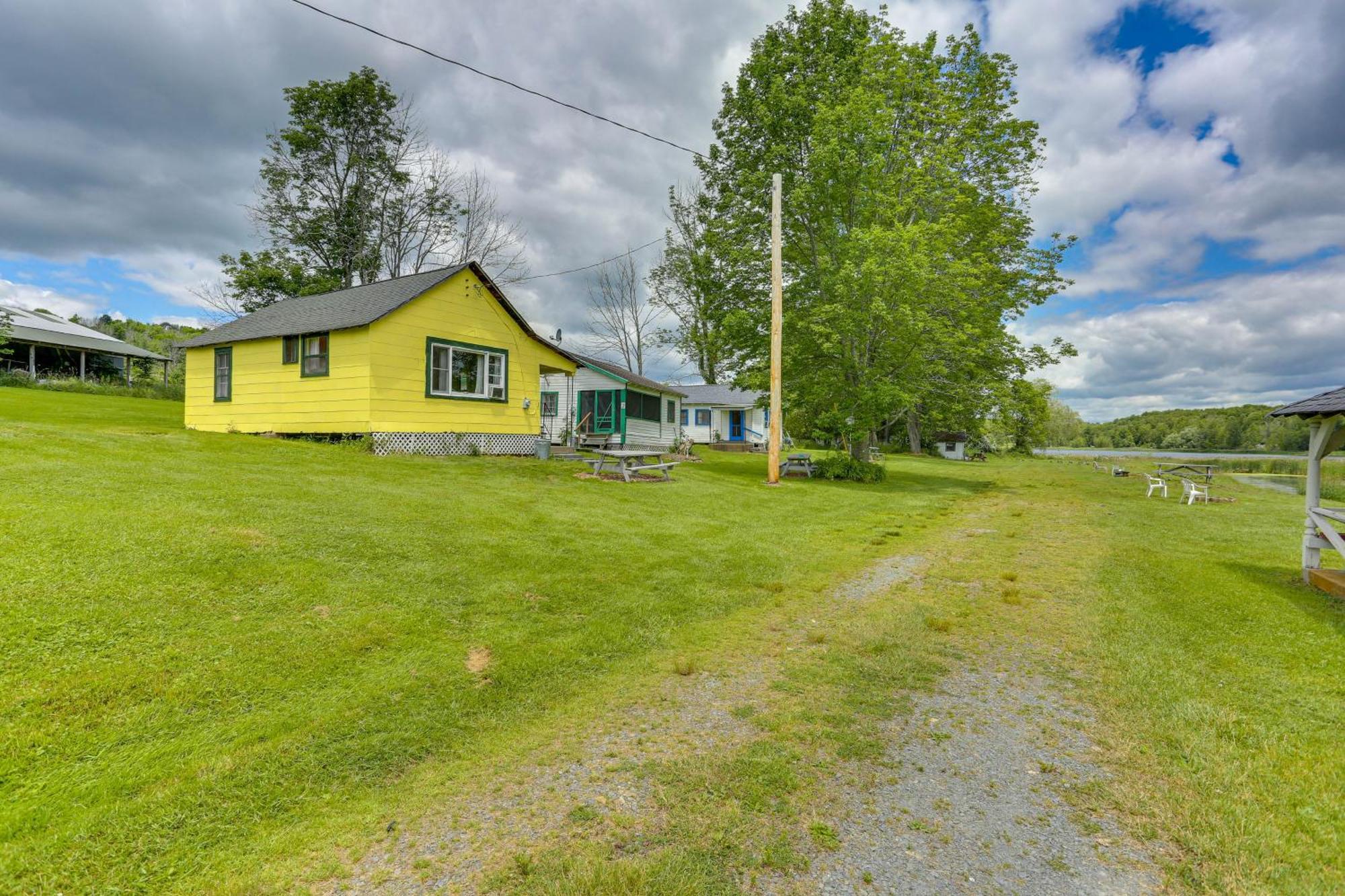 On 110-acre Farm Pets Welcome! *